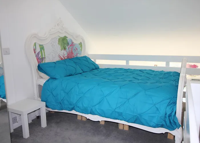 Chic Apartment In The Heart Of Brighton Marina